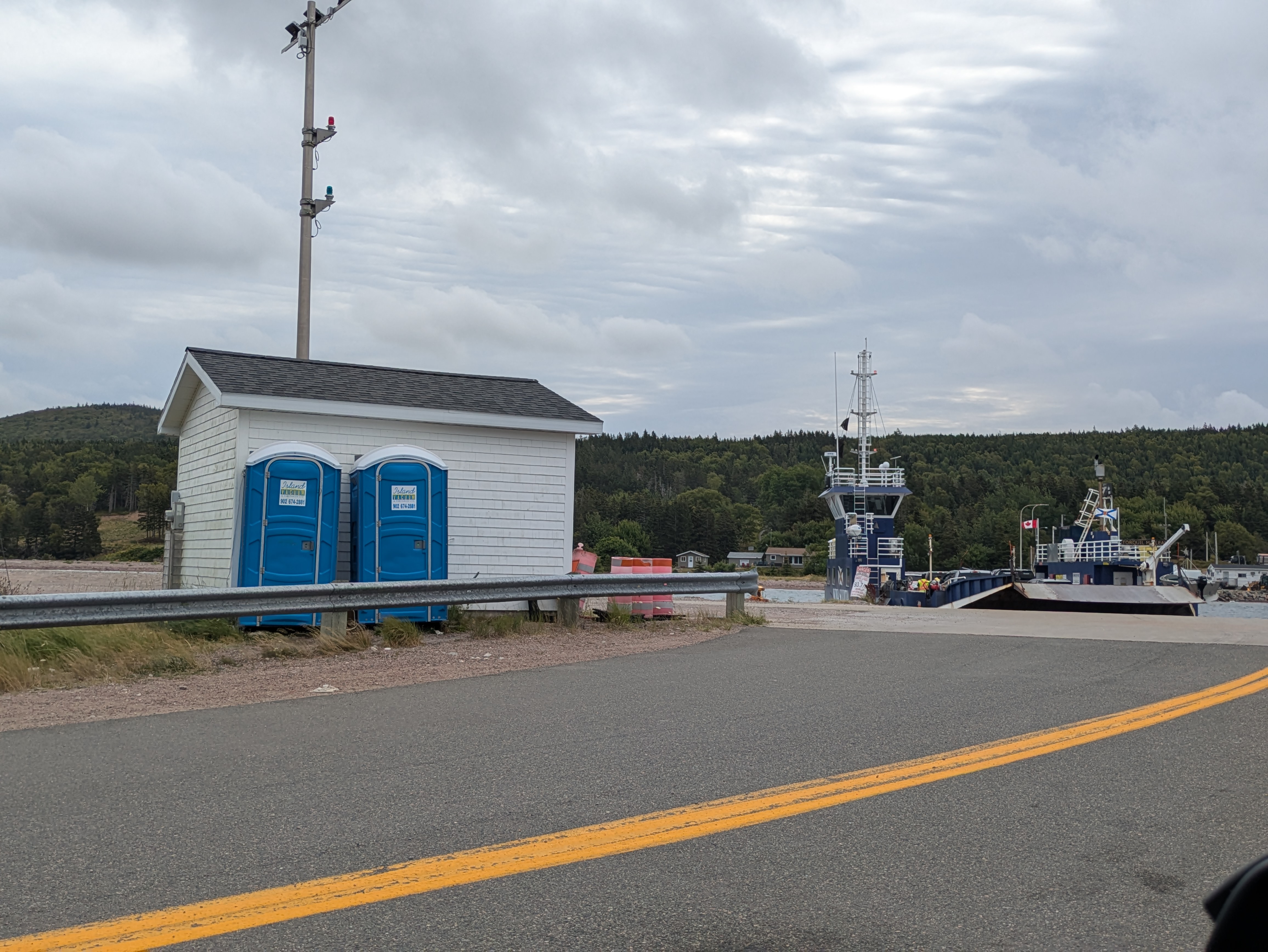 Jersey Cove Terminal - Basic portable toilet facilities Basic portable toilets at Jersey Cove ferry terminal - limited facilities